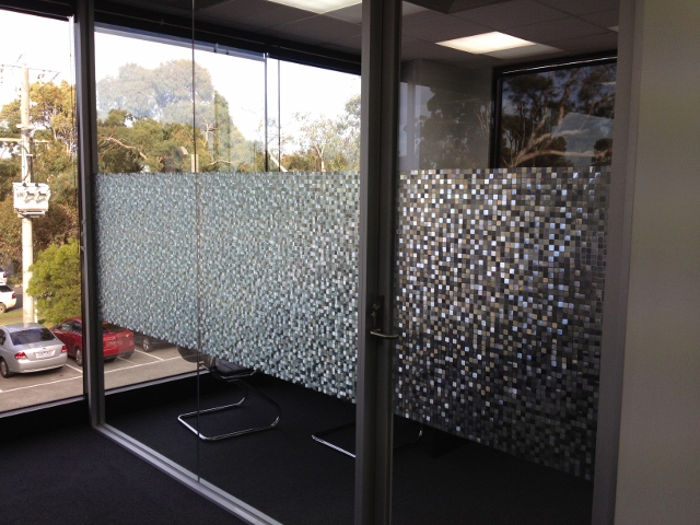 Film Installed: Solyx SX-1513 Cut Glass Mosaic