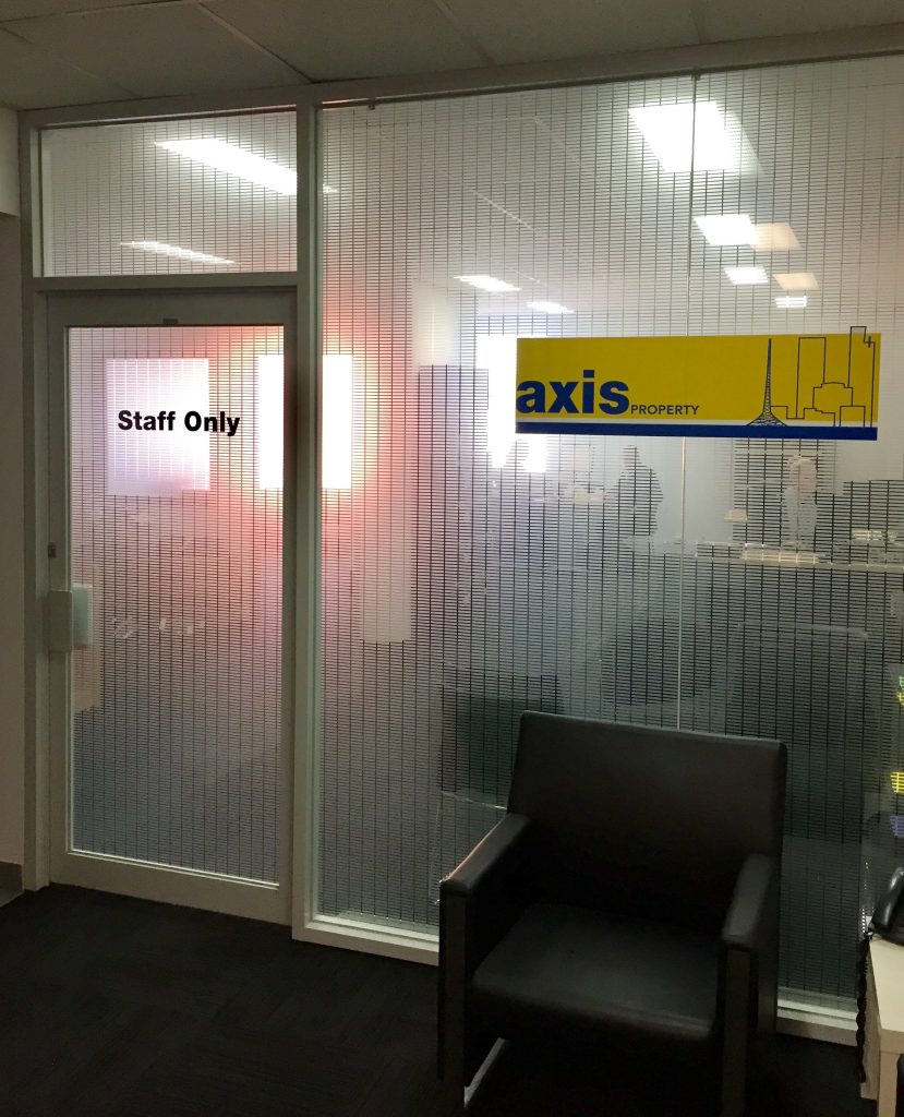 Fim Installed: Solyx SXC-131SR Short Stripe MiniBlind